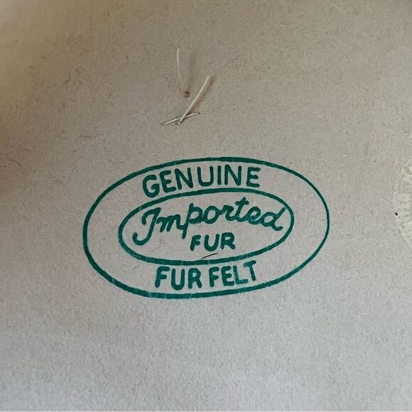 Vintage Gene Doris Cream Felt Hat with Netting and Bow 1940's Costume Prop - Picture 6 of 7